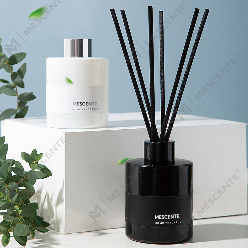 M&Scent পাইকারি বিলাসবহুল প্রাইভেট লেবেল ডেকোরেটিভ ফ্লাওয়ার স্টিক ফাইবার রিড ডিফিউজার উইথ স্টপার