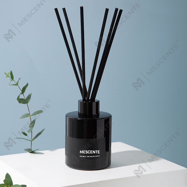 M&Scent পাইকারি বিলাসবহুল প্রাইভেট লেবেল ডেকোরেটিভ ফ্লাওয়ার স্টিক ফাইবার রিড ডিফিউজার উইথ স্টপার
