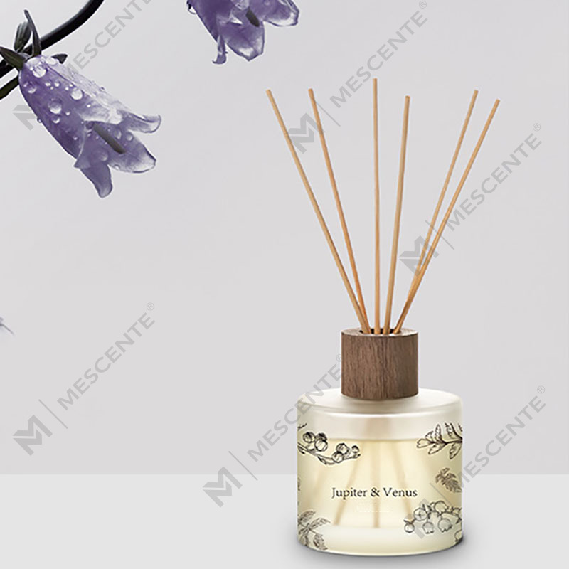 M&Scent পাইকারি বিলাসবহুল কাস্টম ডেকোরেটিভ অ্যাম্বার গ্লাস নো ফায়ার ইউনিক ট্রান্সপারেন্ট ফ্লোরাল রোমা রিড ডিফিউজার