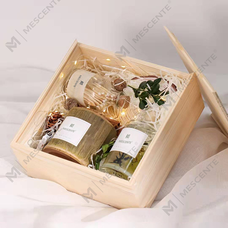 M&Scent বিলাসবহুল কাঠের মোমবাতি ধারক মোমবাতি ব্যক্তিগত লেবেল বাক্সের সাথে সুগন্ধযুক্ত