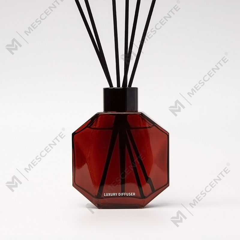 গিফট বক্স সহ M&Scent পাইকারি বিলাসবহুল কাস্টম মিনি বোতল অ্যারোমাথেরাপি রিড ডিফিউজার তেল