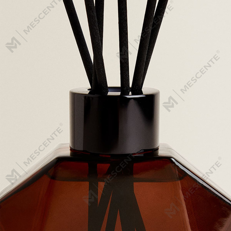 গিফট বক্স সহ M&Scent পাইকারি বিলাসবহুল কাস্টম মিনি বোতল অ্যারোমাথেরাপি রিড ডিফিউজার তেল