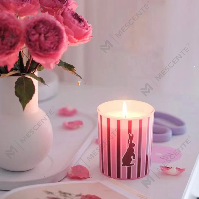 M&Scent পাইকারি কাস্টম বিলাসবহুল হোম সুগন্ধি কাচের জার সুগন্ধযুক্ত সয়া মোম মোমবাতি