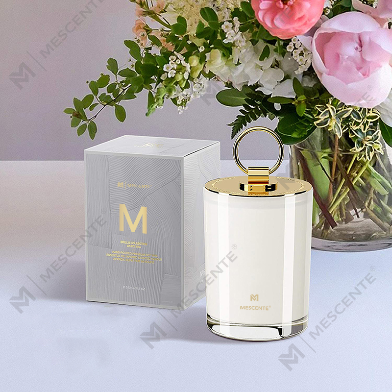 M&Scent বিলাসবহুল সাদা সয়া মোম লোগো ব্যক্তিগতকৃত বিবাহের সুগন্ধযুক্ত মোমবাতি, কাস্টম ক্যাম্প মোমবাতি