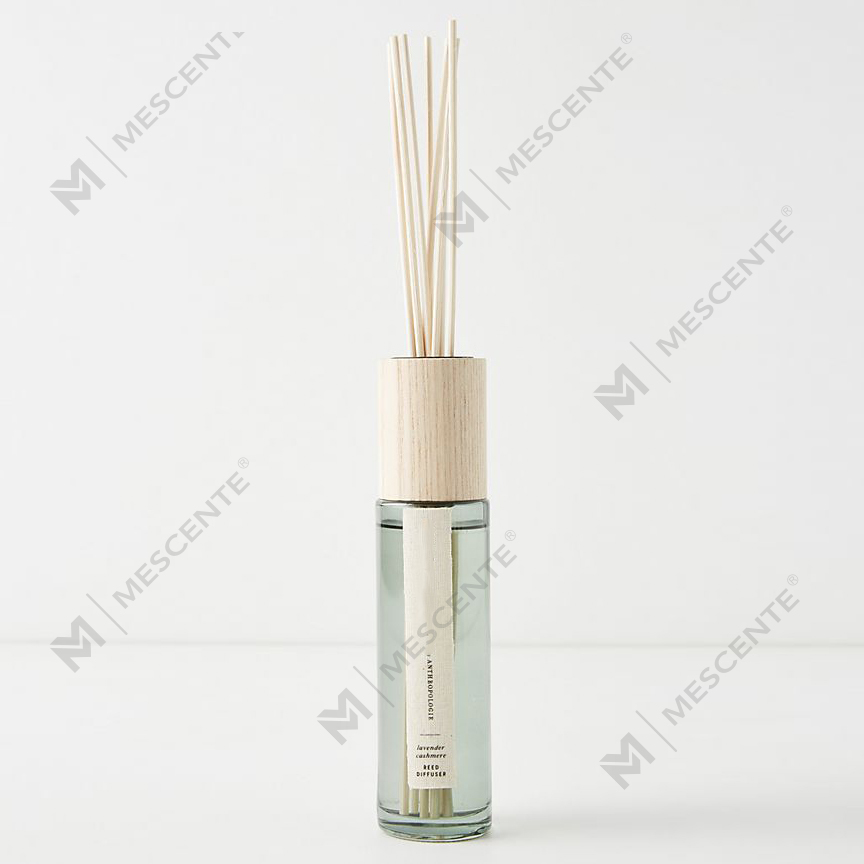 বাড়িতে তৈরি হলুদ প্যাচৌলি রিড ডিফিউজার A29154